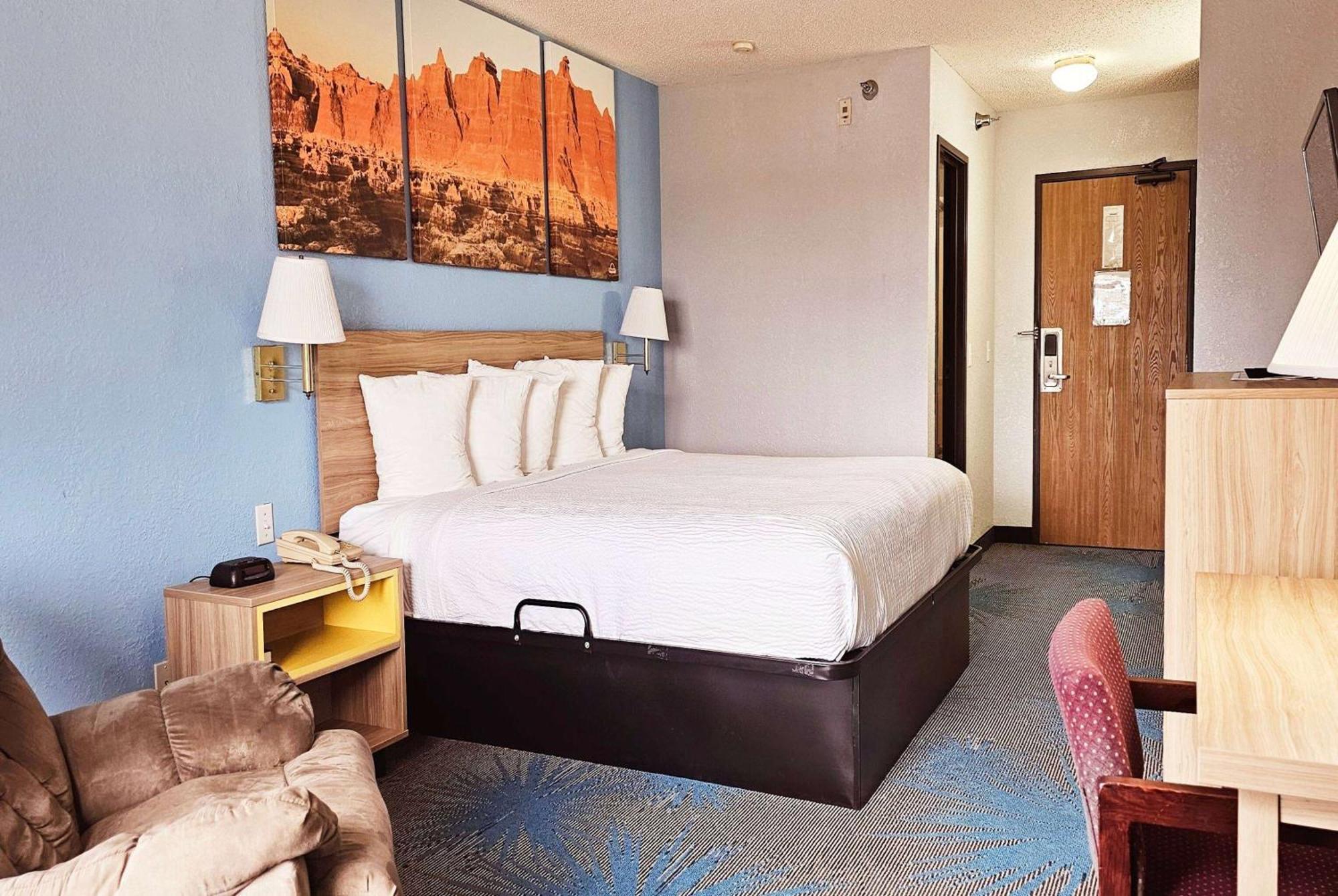Days Inn By Wyndham Ozark Springfield Exteriér fotografie